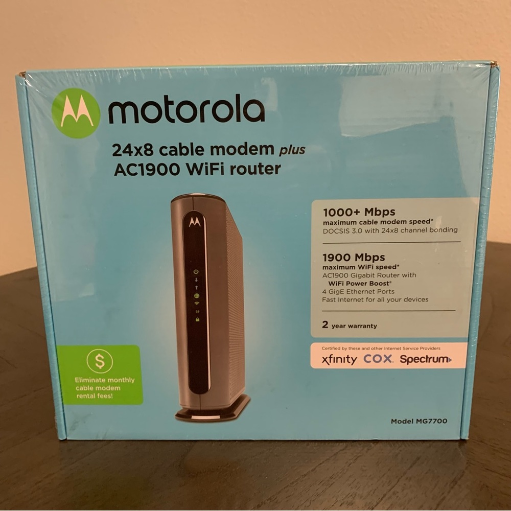 Motorola 24x8 cable modem with AC1900 wifi router new and sealed